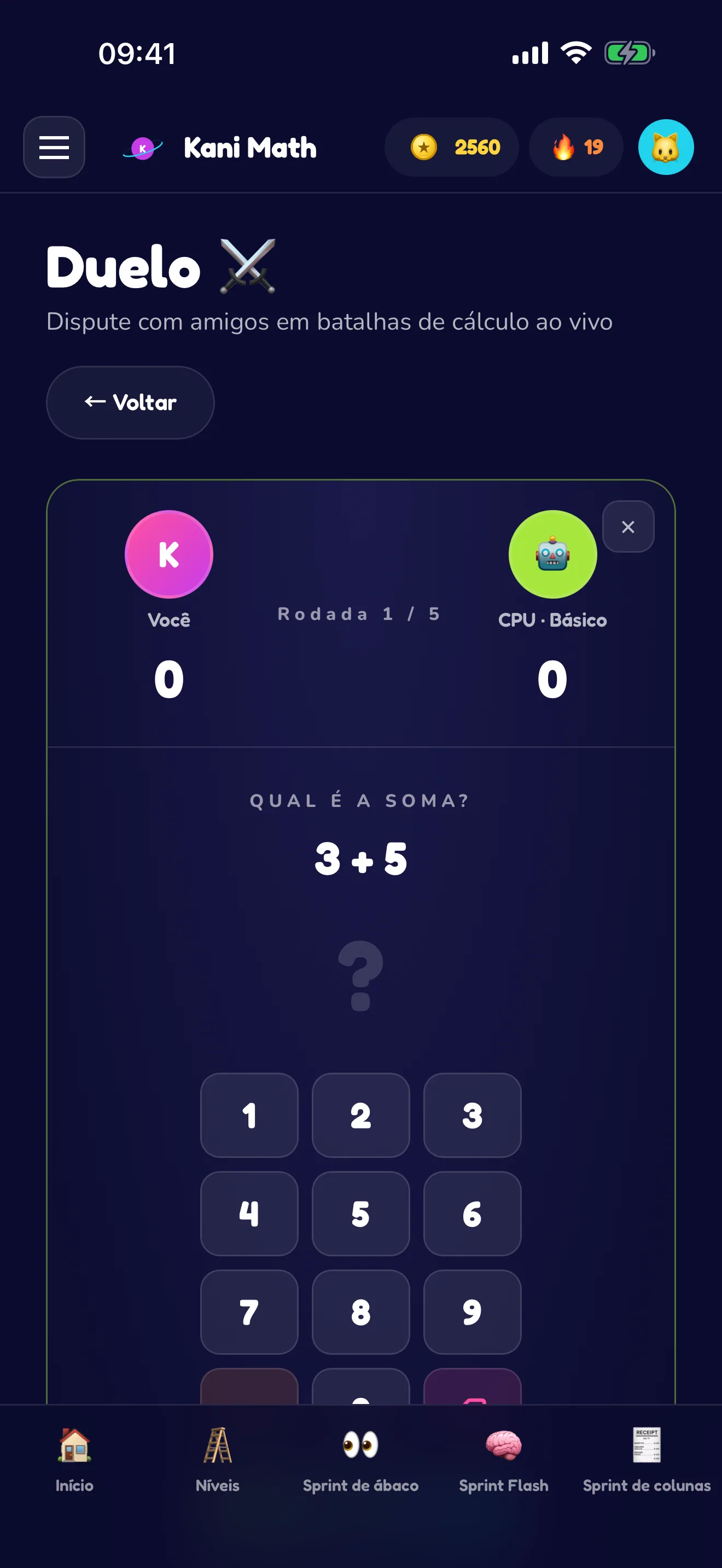 Duelos ao vivo contra a máquina ou amigos.